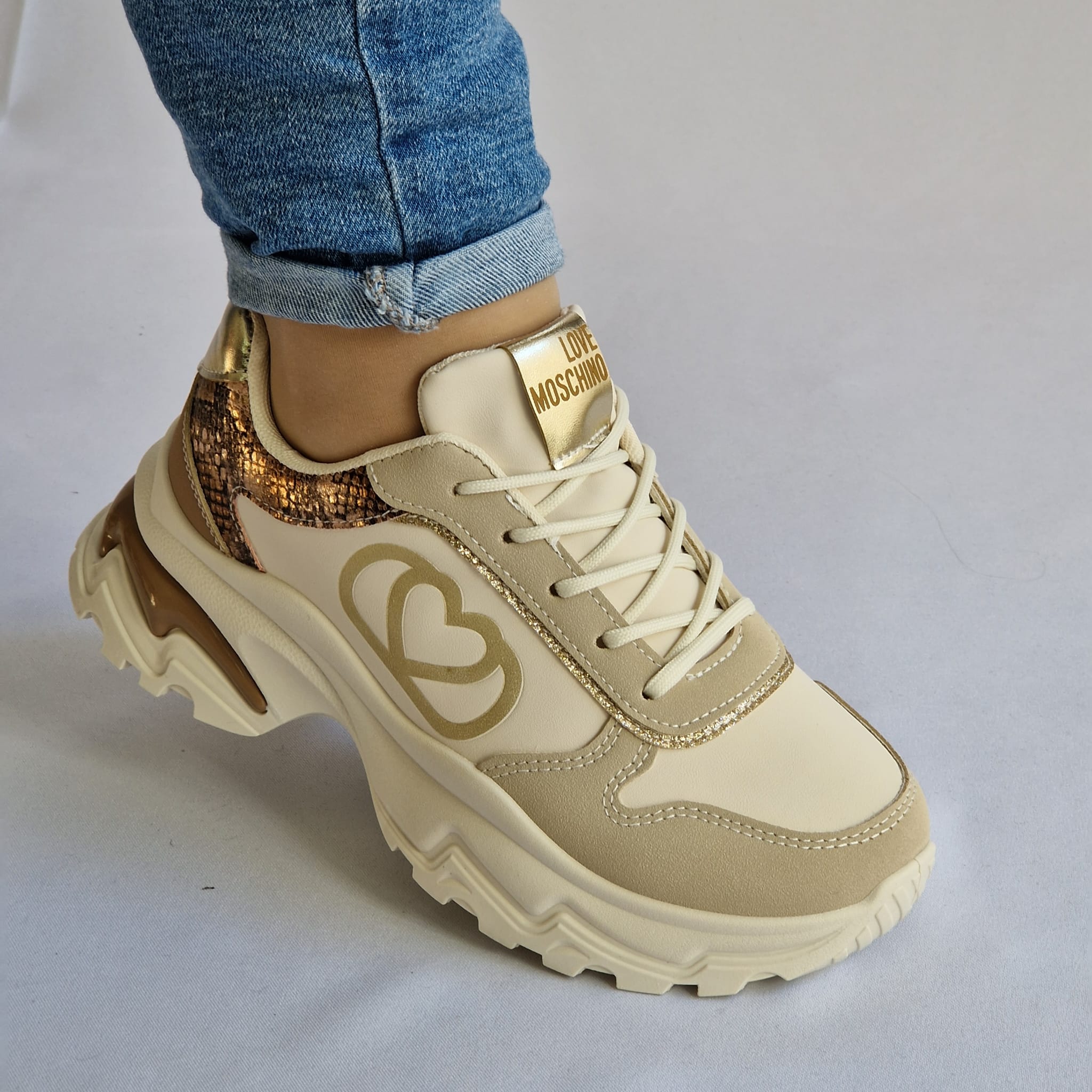 Moschino 25 bege