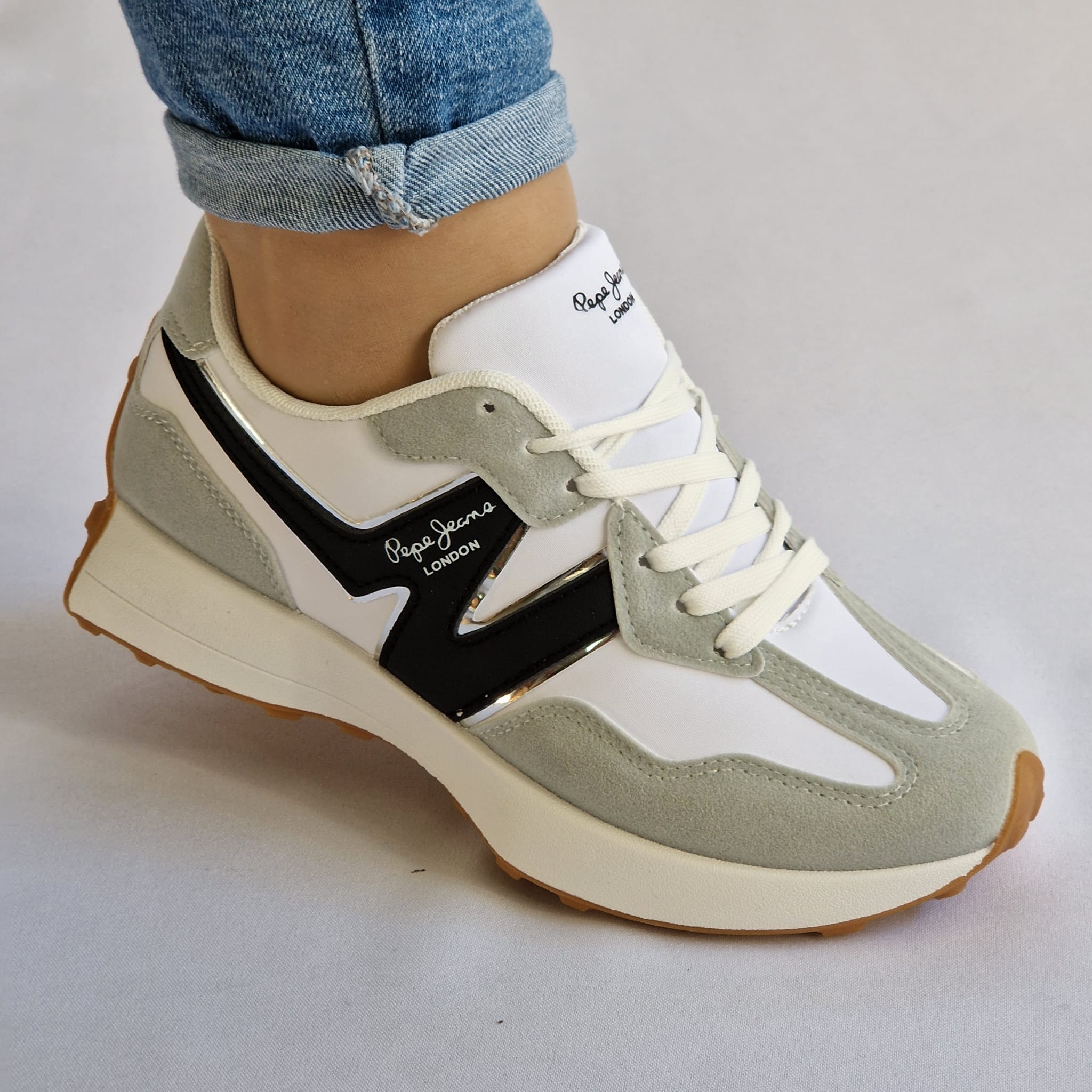 Pepe 162 branco cinza
