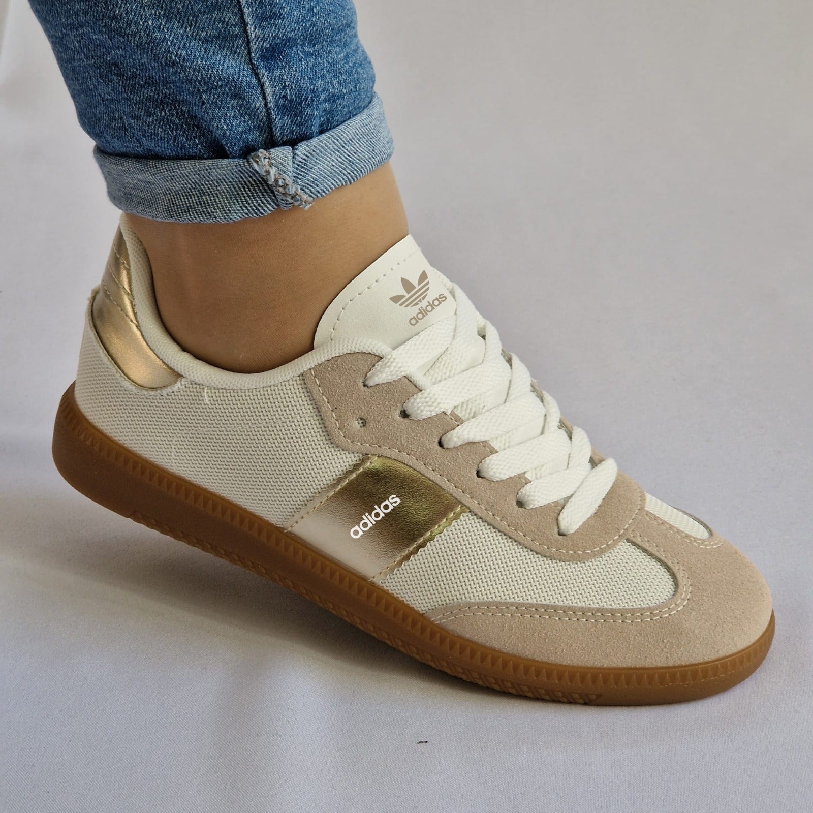 AD 602 BRANCO DOURADO