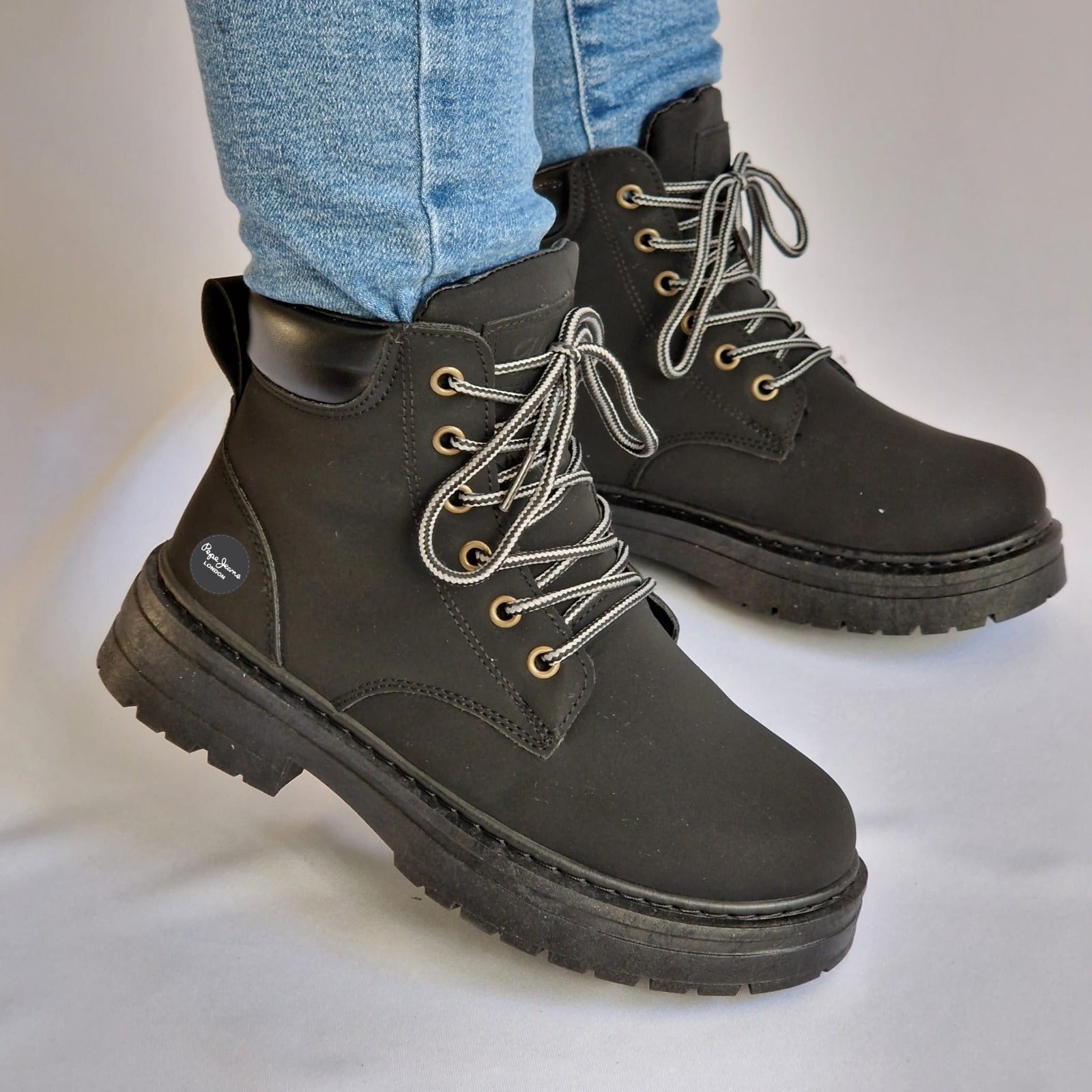 Bota pepe 1 preto